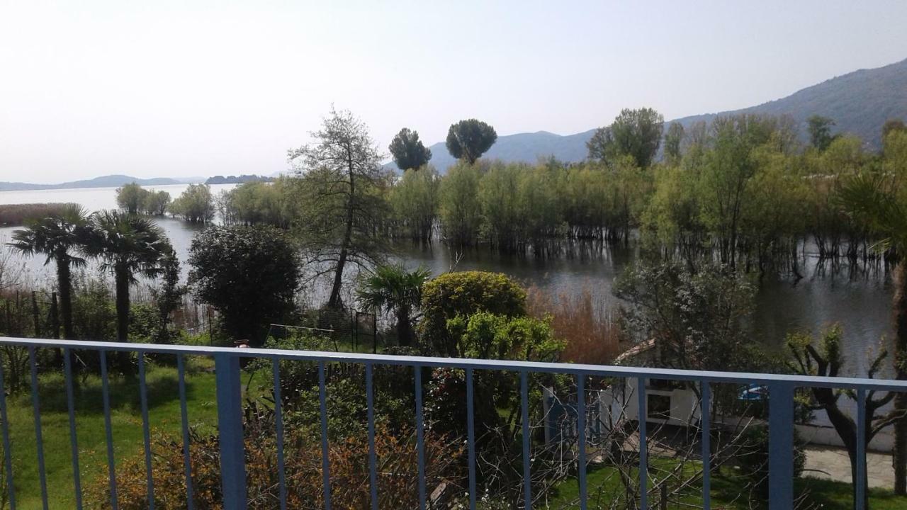 Una Finestra Sul Lago..Appartamento Verbania Dış mekan fotoğraf